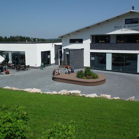 Reit- Und Sporthotel Eibenstock Bagian luar foto