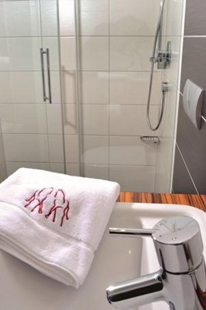 Reit- Und Sporthotel Eibenstock Ruang foto