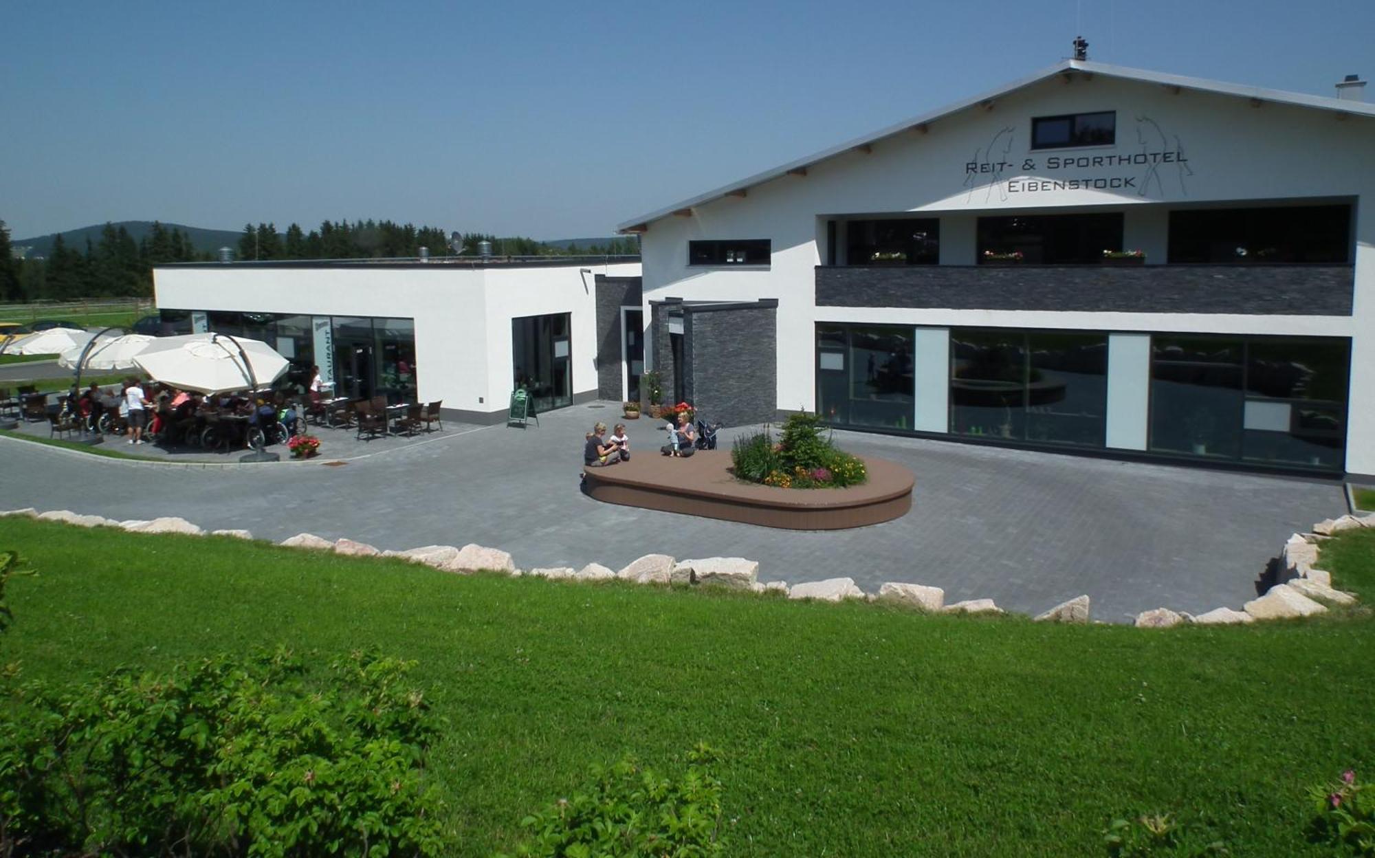 Reit- Und Sporthotel Eibenstock Bagian luar foto